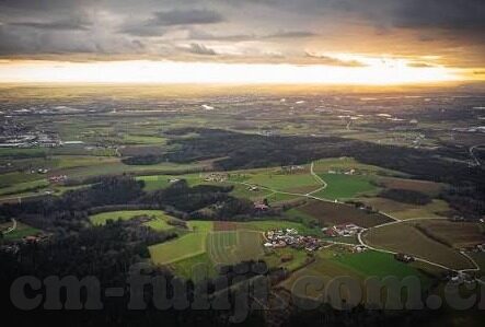 麻豆传媒在线看-麻豆传媒的多视角观影体验与探索