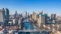 女同一区二区-女同一区二区，探索城市中的独特魅力与文化交融